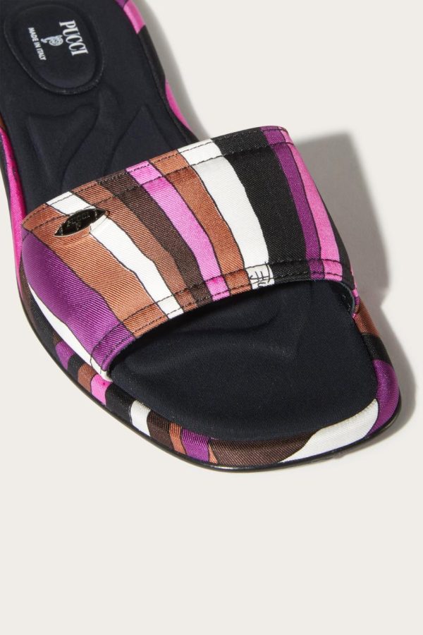 Wavecast.shopb63bb5257f 3